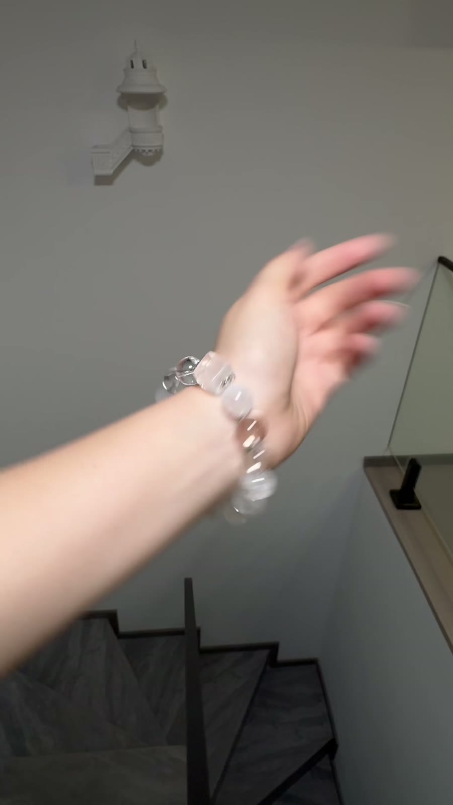 Weißes Phantomquarz-Perlenarmband