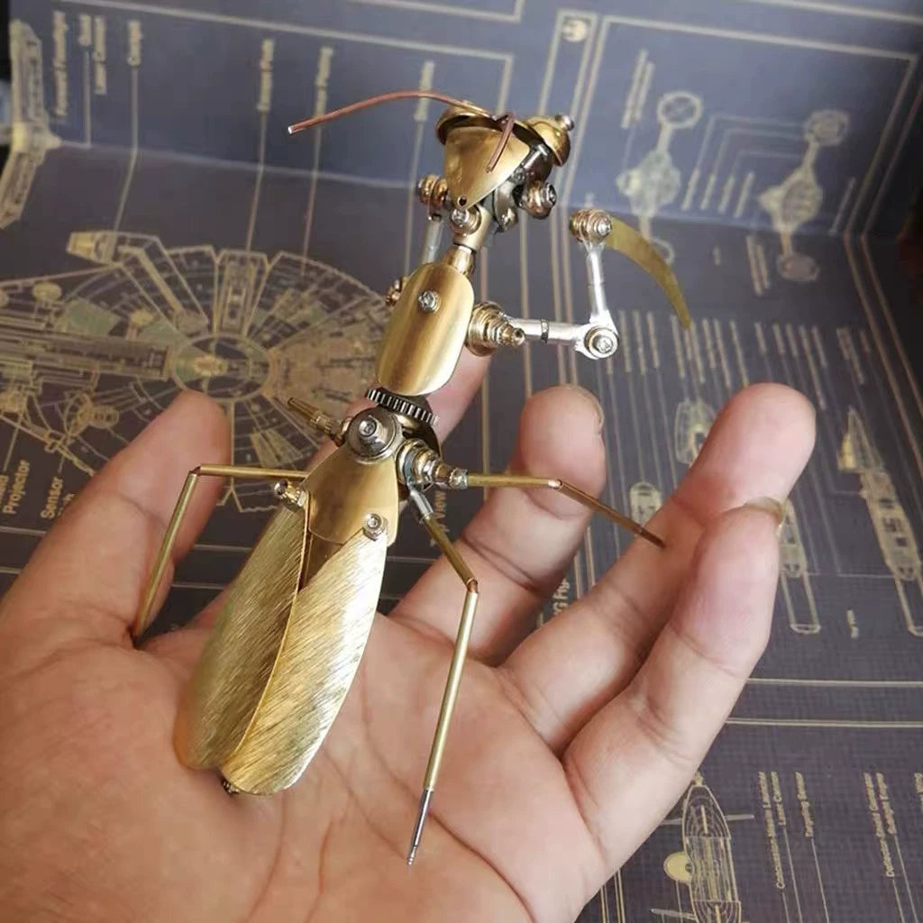 Scultura di Mantide Meccanica in Ottone Steampunk