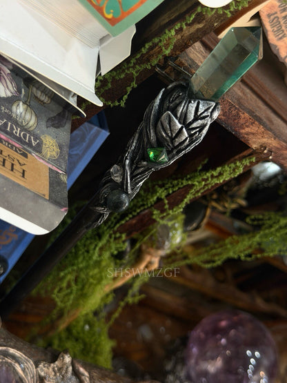 28cm Green Gemstone Wand with Twisted Vine Metal Handle
