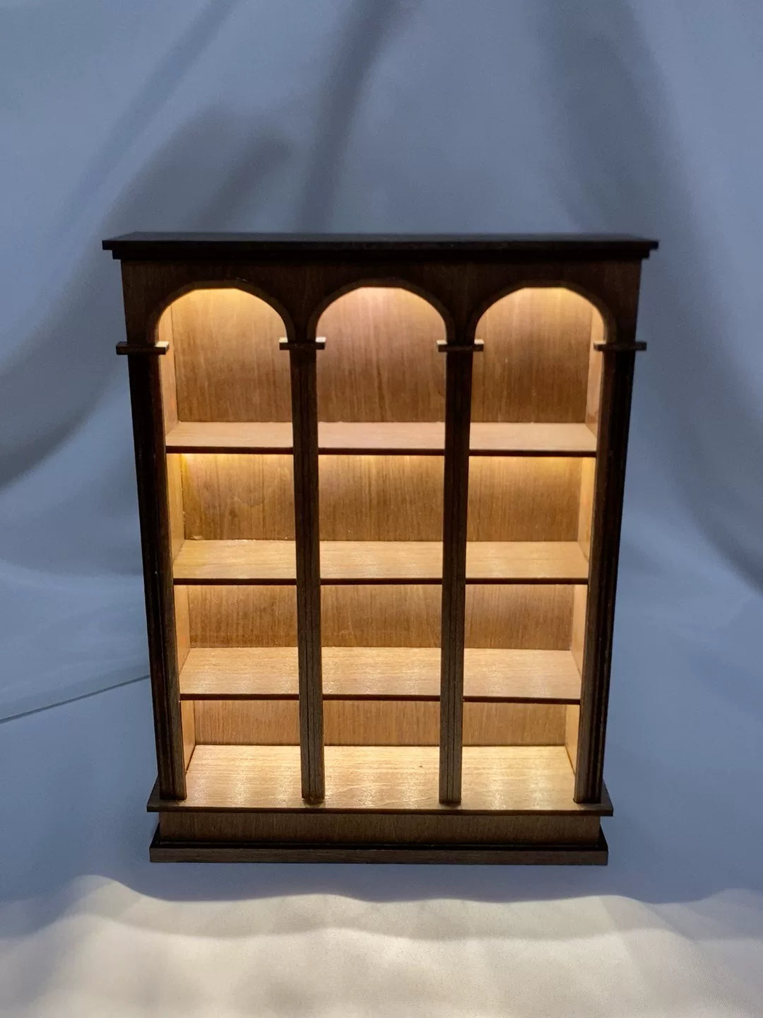 Miniatuurvitrinekast met LED-verlichting