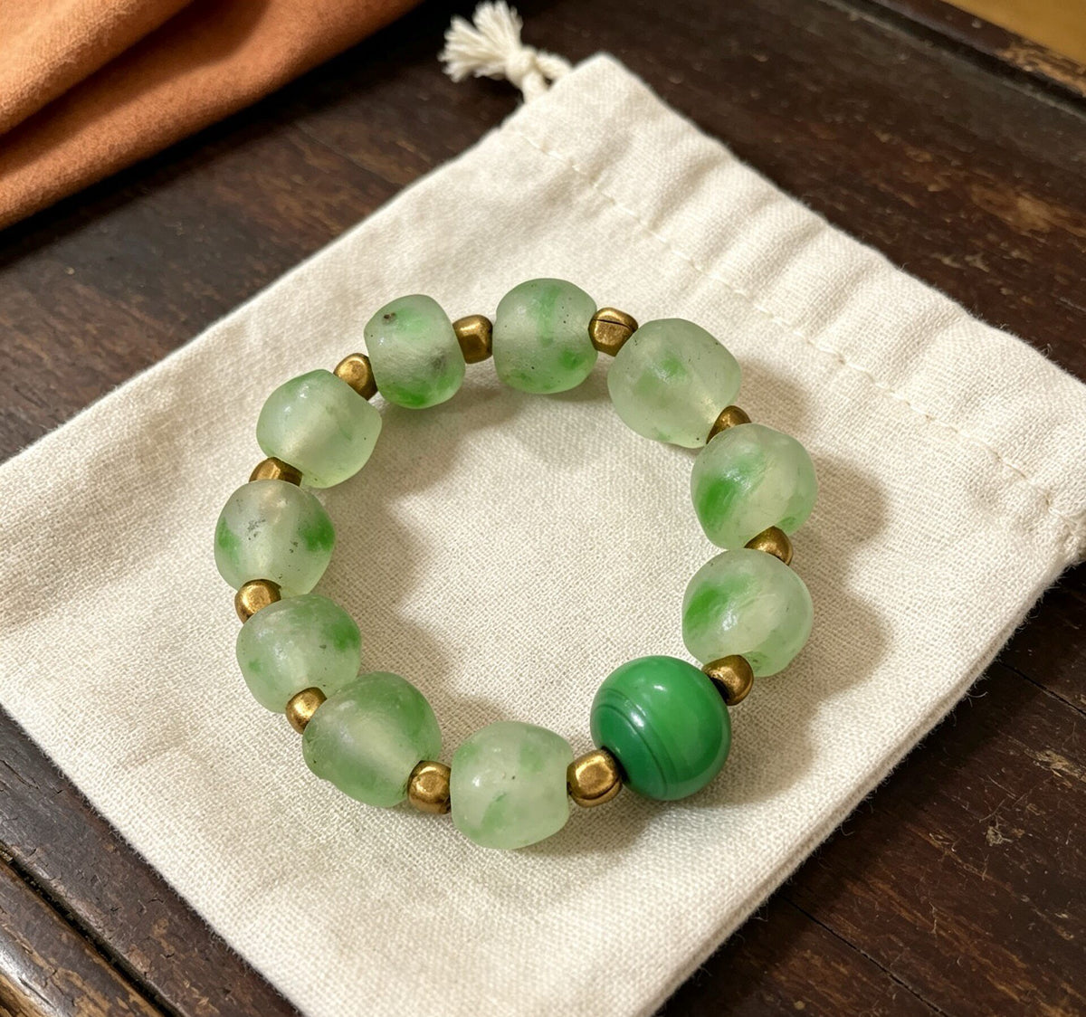 Green Frosted Glass Beaded Bracelet