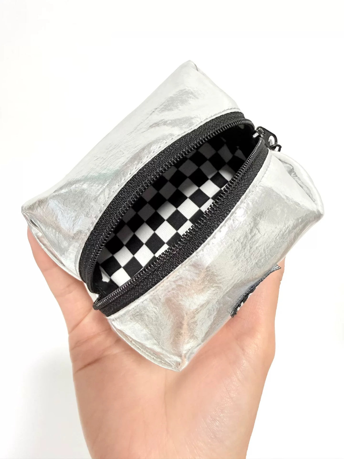 Pochethette zippée matelassée argent métallisé