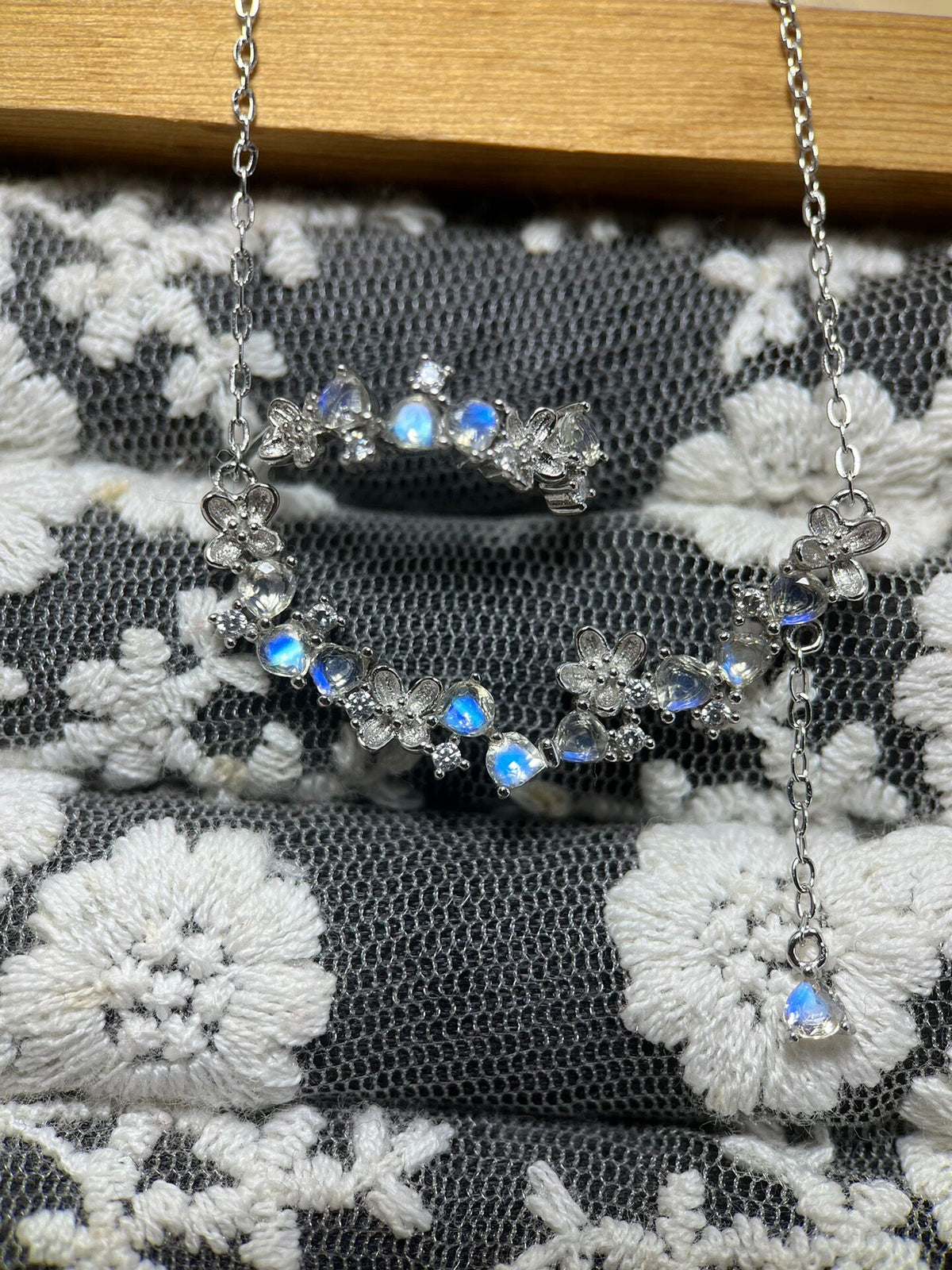 Månsten Blomhalsband och Ring Set