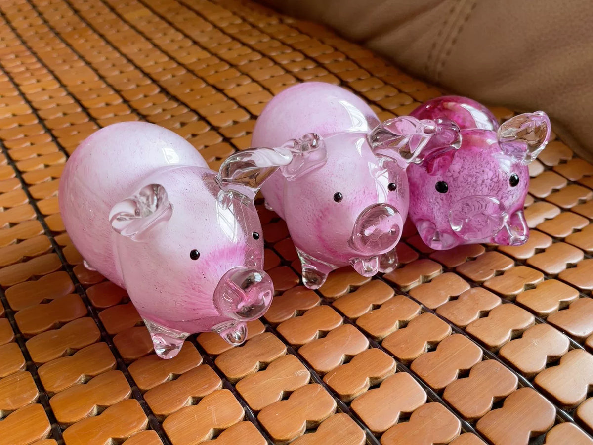 Vintage Glass Pig Figurine Pink Magenta