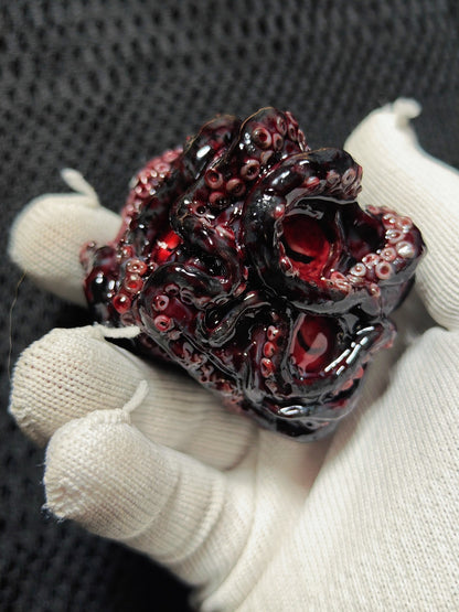 Cthulhu Abyss Dice - Glossy Black with Red Inlays and Tentacle Details