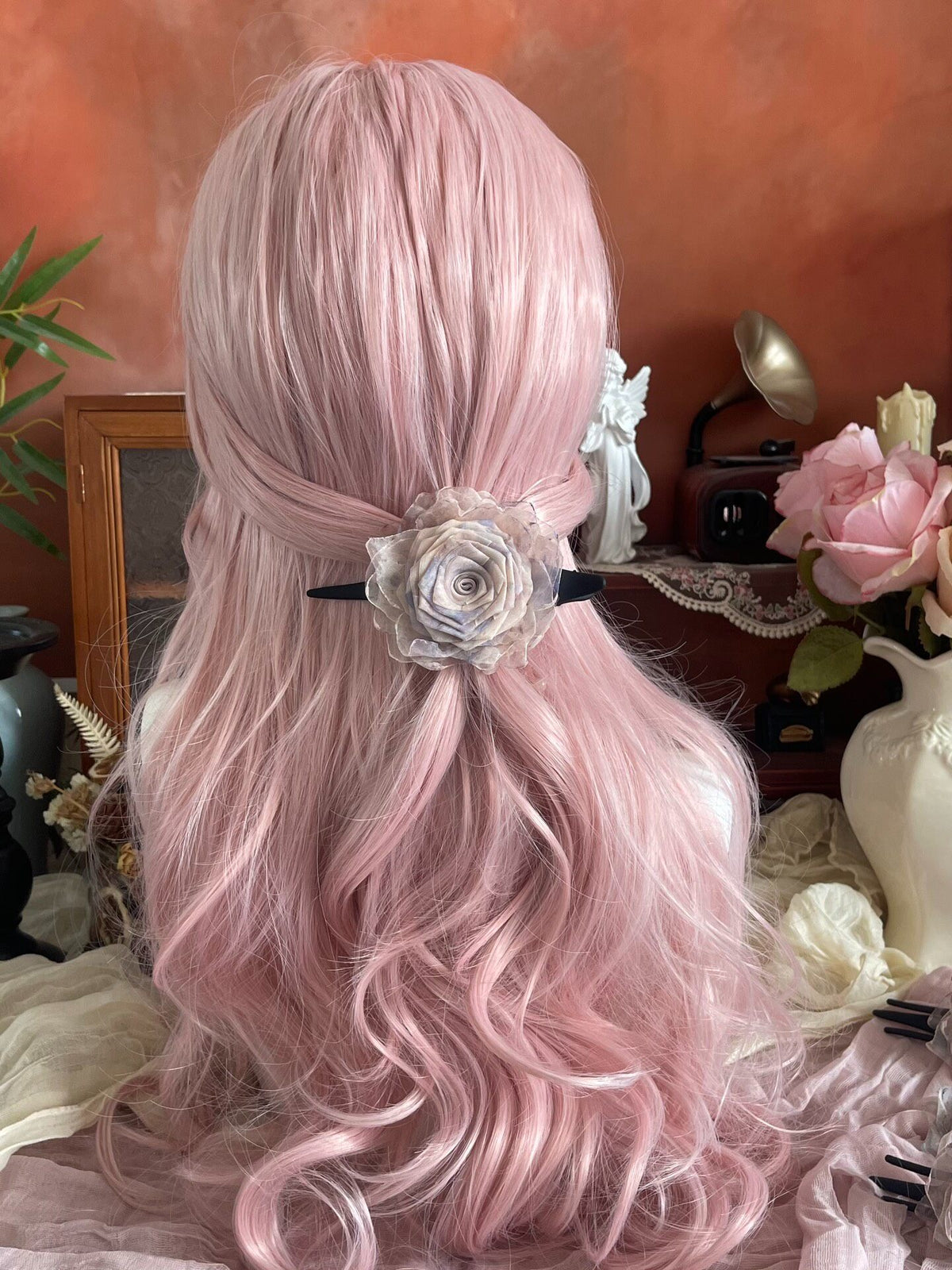 Fecho de Cabelo Rosa de Tecido Feito à Mão