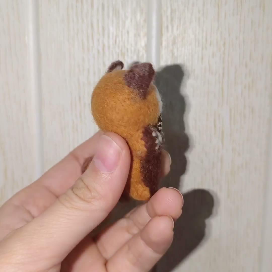 Handgemaakte vilten wol knuffelhanger rode panda