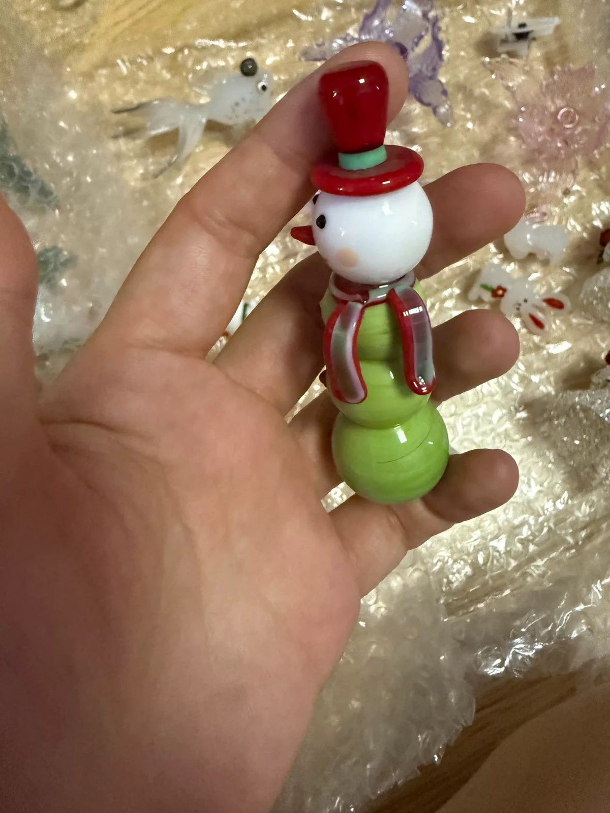 Figurine de bonhomme de neige en verre de liuli vert
