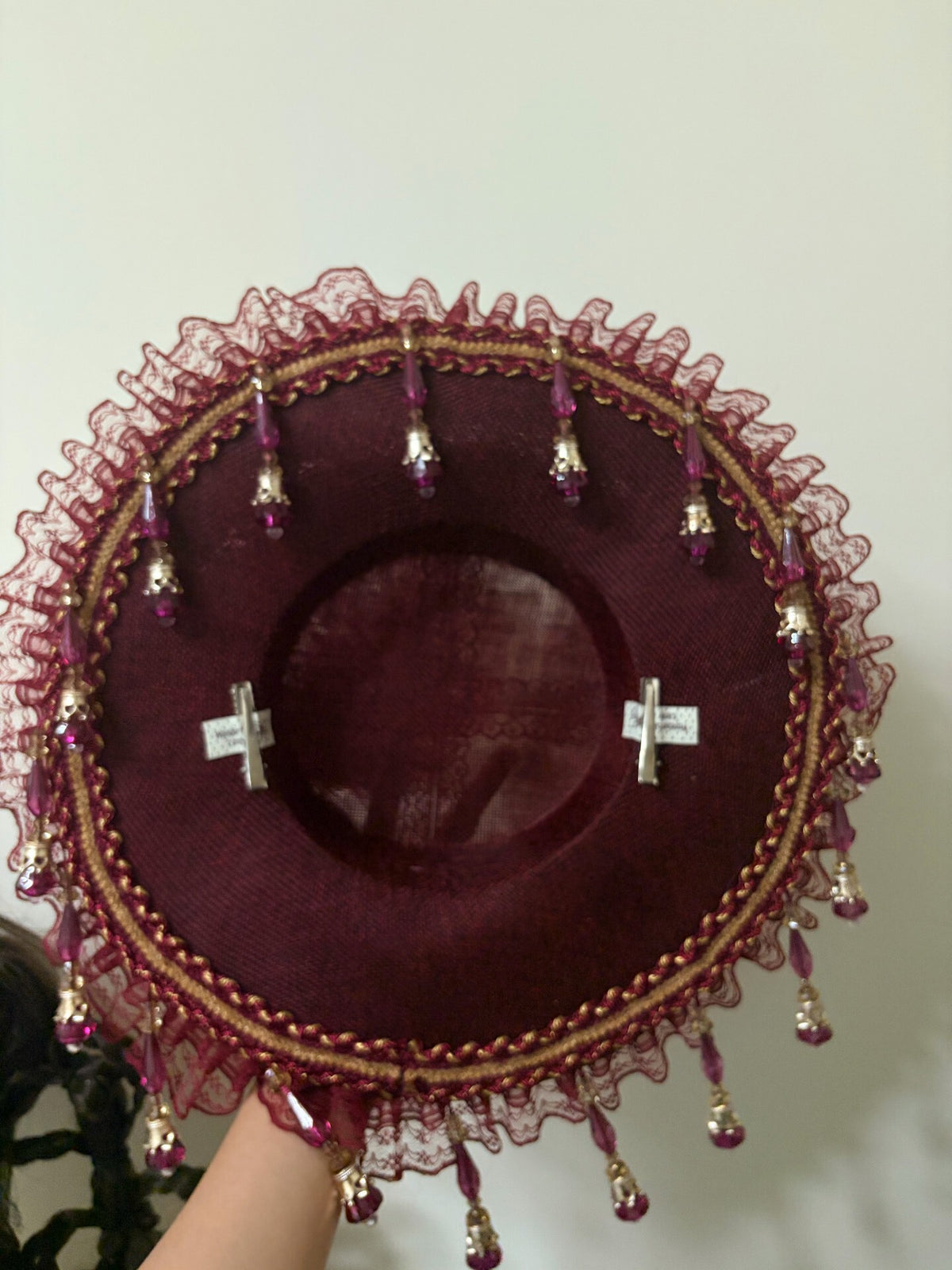 Gothic Lolita platt hatt med strutsfjäder