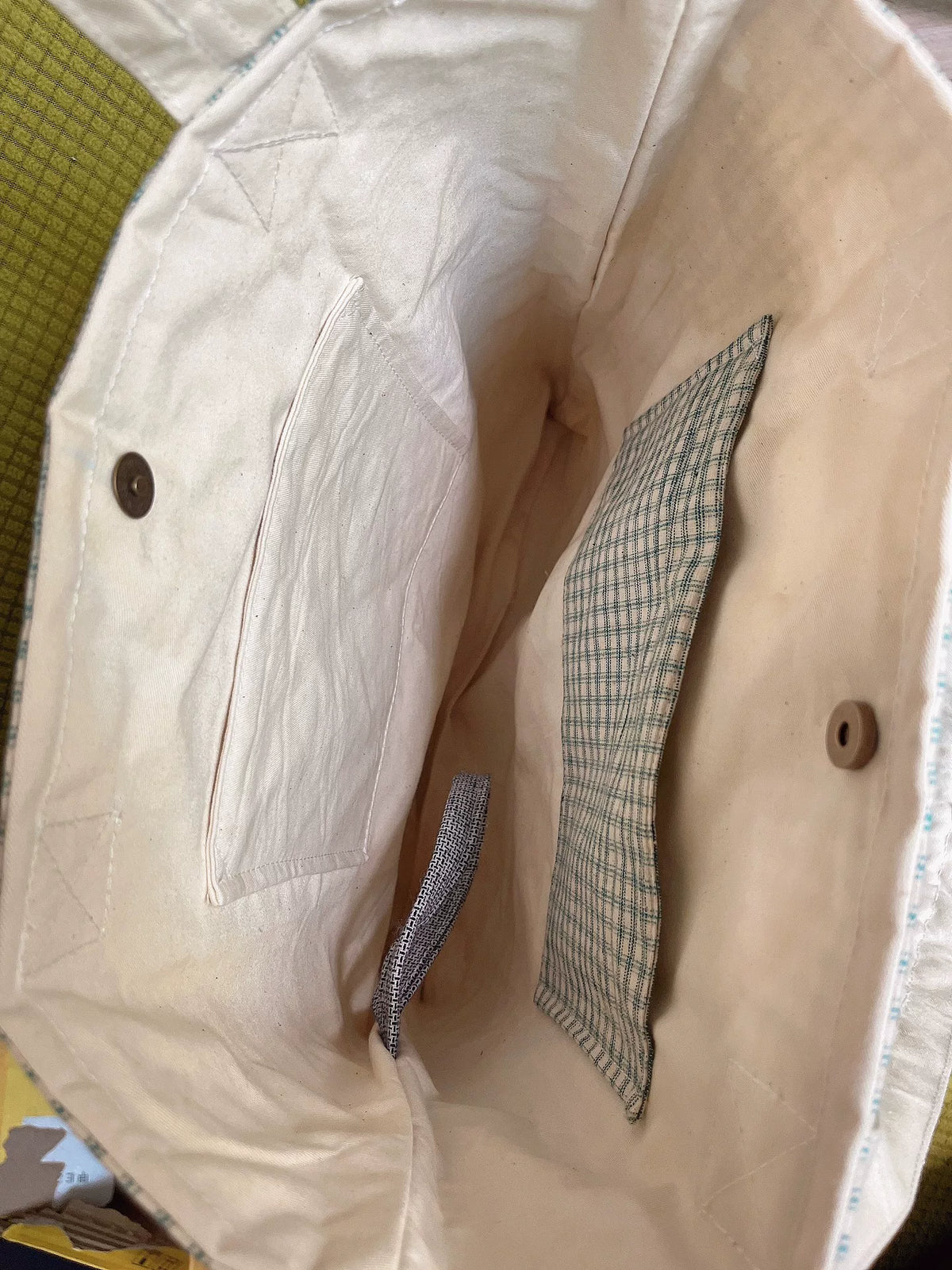 Handgefertigte Patchwork-Schultertasche Grün Karo