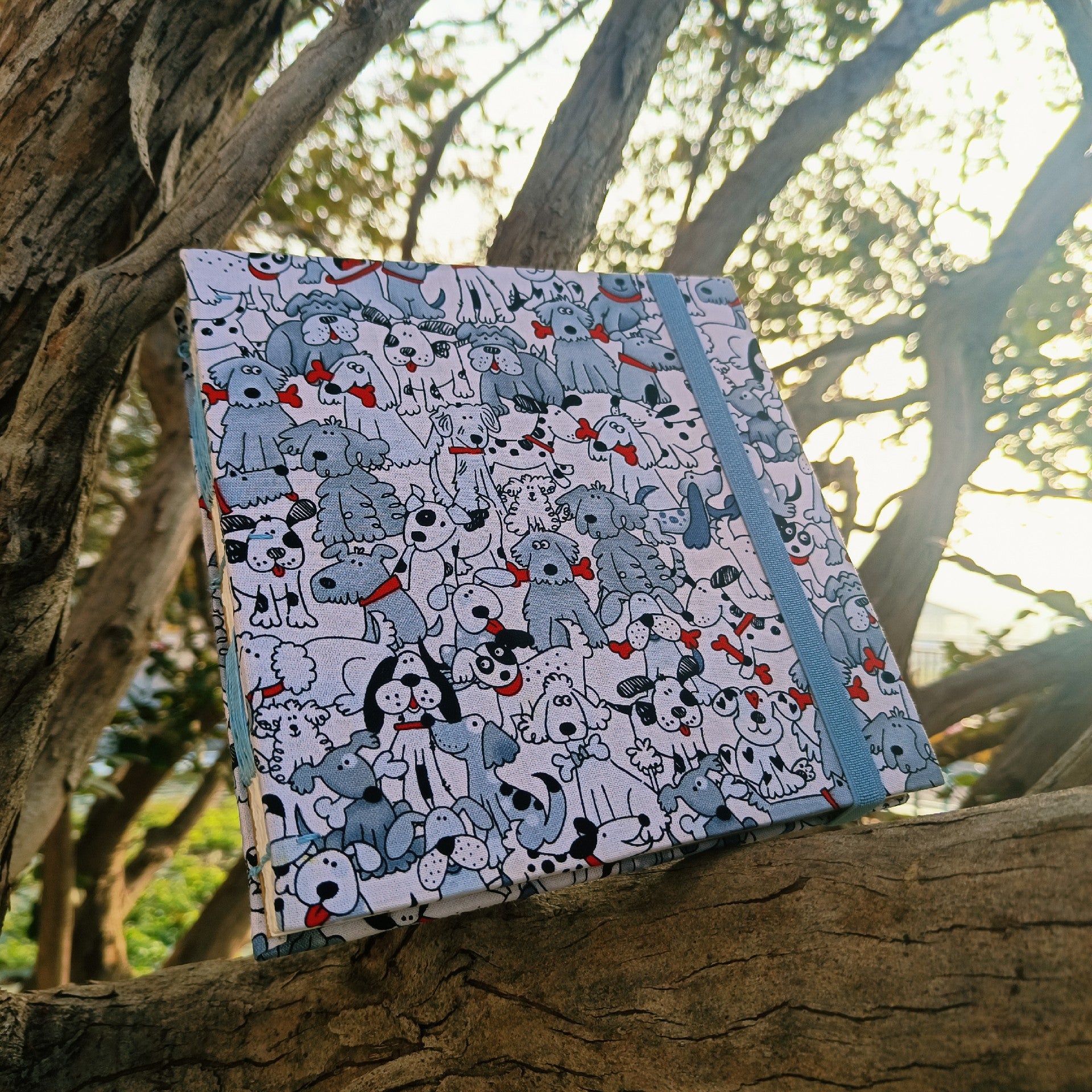 19cm Square Handmade Watercolor Sketchbook with Dog Pattern Cover