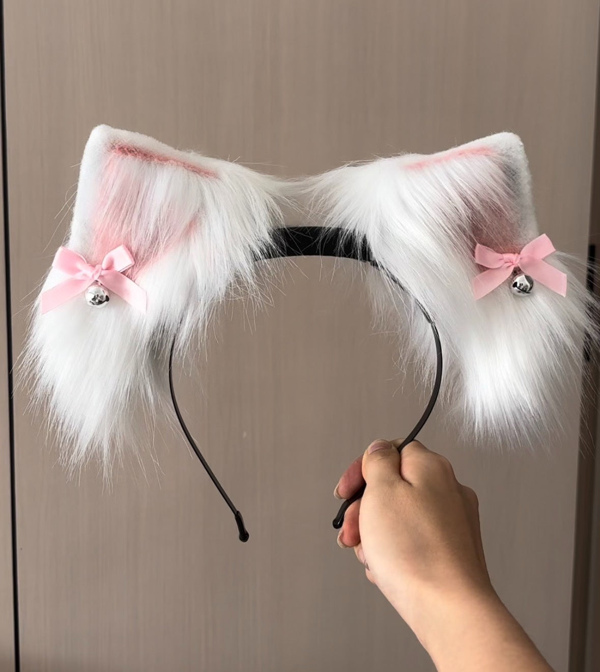 White Pink Electric Cat E