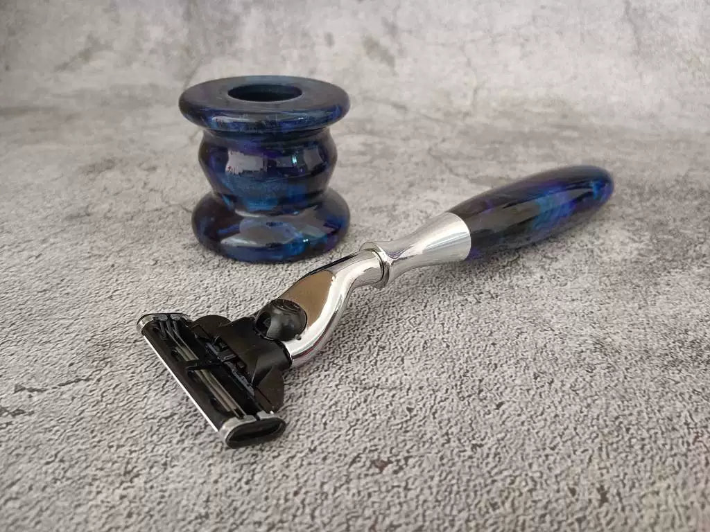 Manual Razor with Three Blade Cartridge