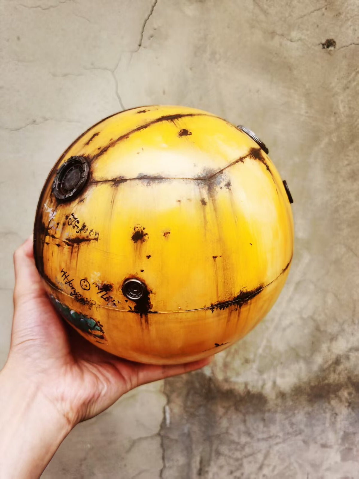 Pac-Man Wasteland Model Figure 20cm