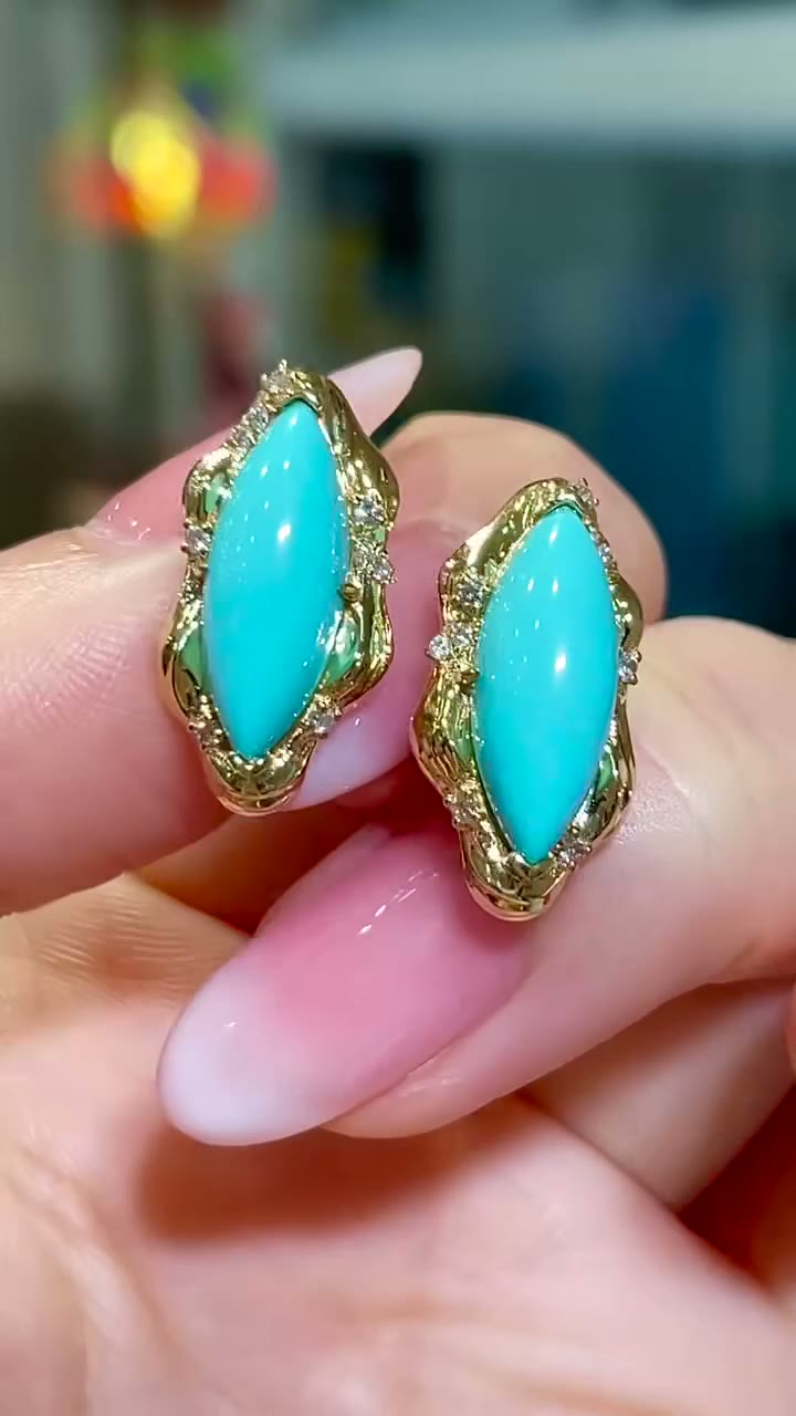 18K Gold Turquoise Diamond Stud Earrings
