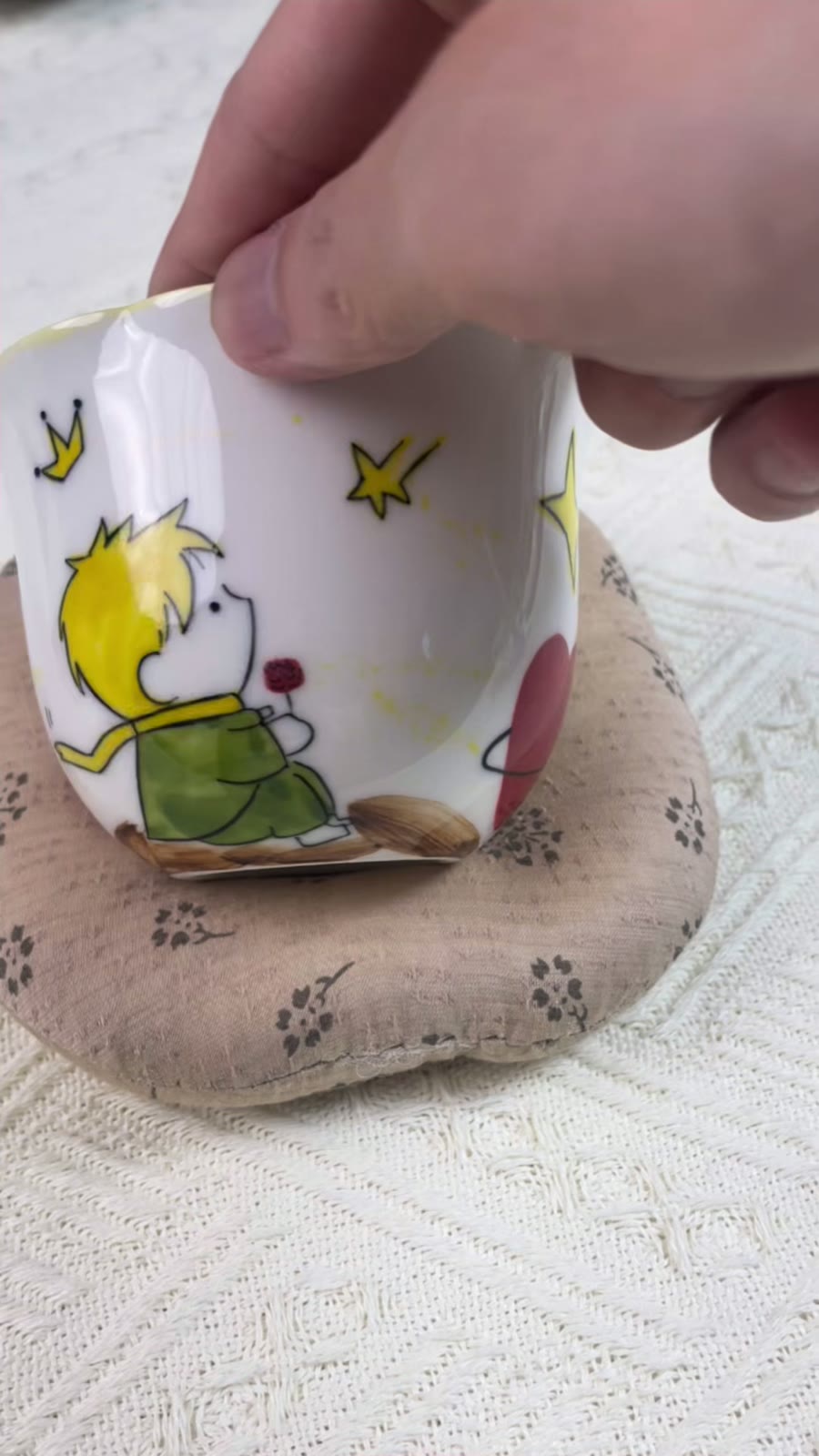 Handbemalte Keramik-Kaffeetasse mit Motiv vom kleinen Prinzen