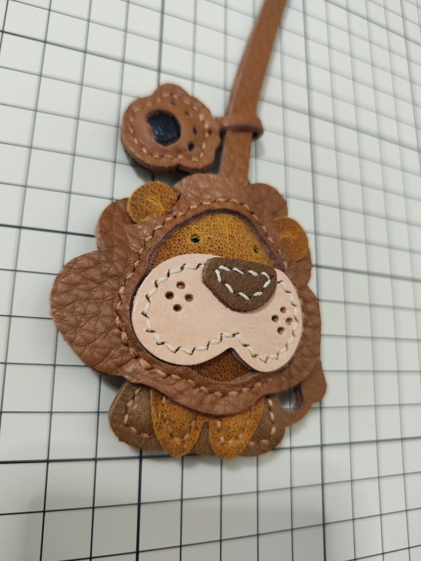 Lion-Shaped Leather Keychain with Detachable Paw Charm