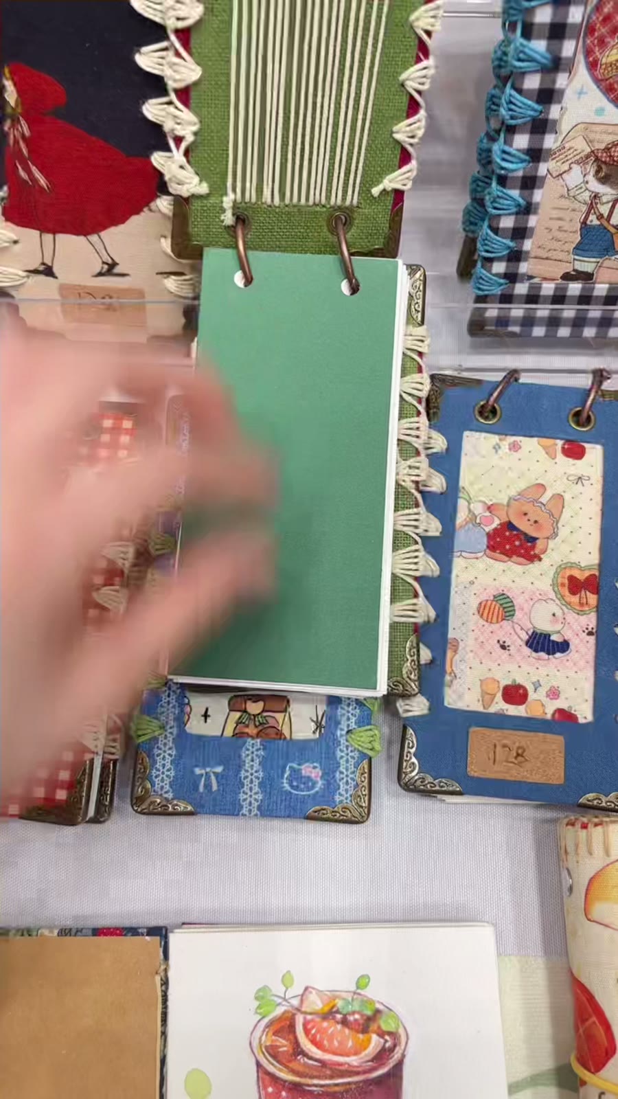 Vintage Handgemaakt Notboek met Bloemenprint