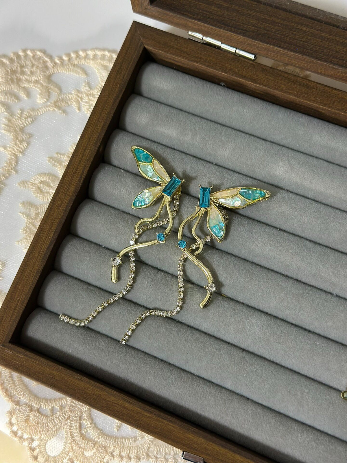 Butterfly Earrings with Tassel Chain