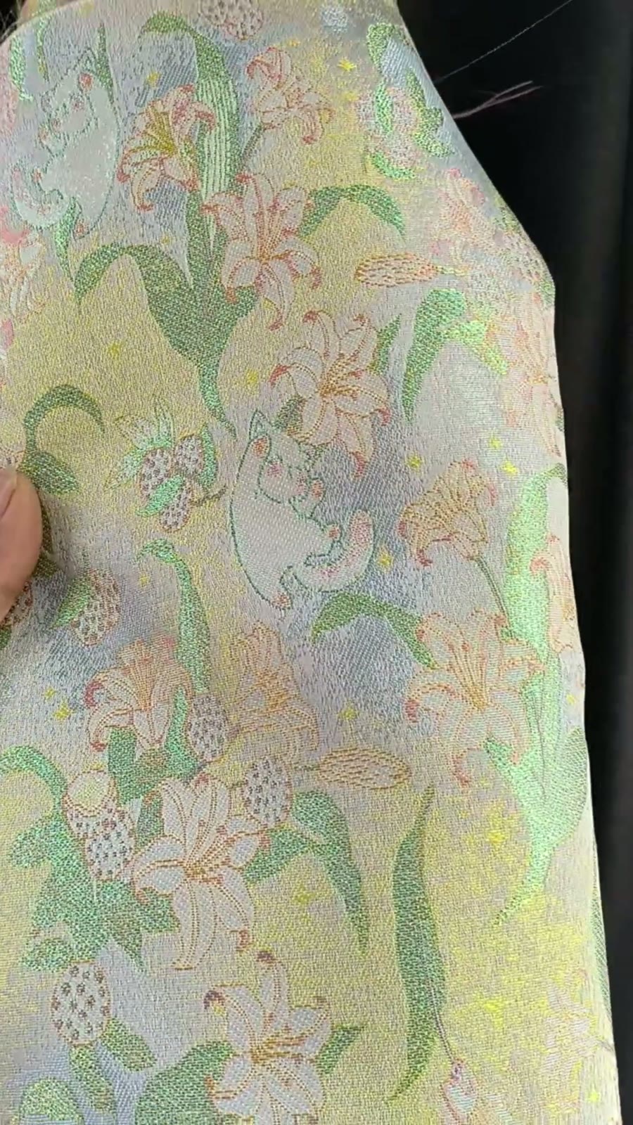 Anteckningsbok i jacquardbrokad med vaxad trådbindning