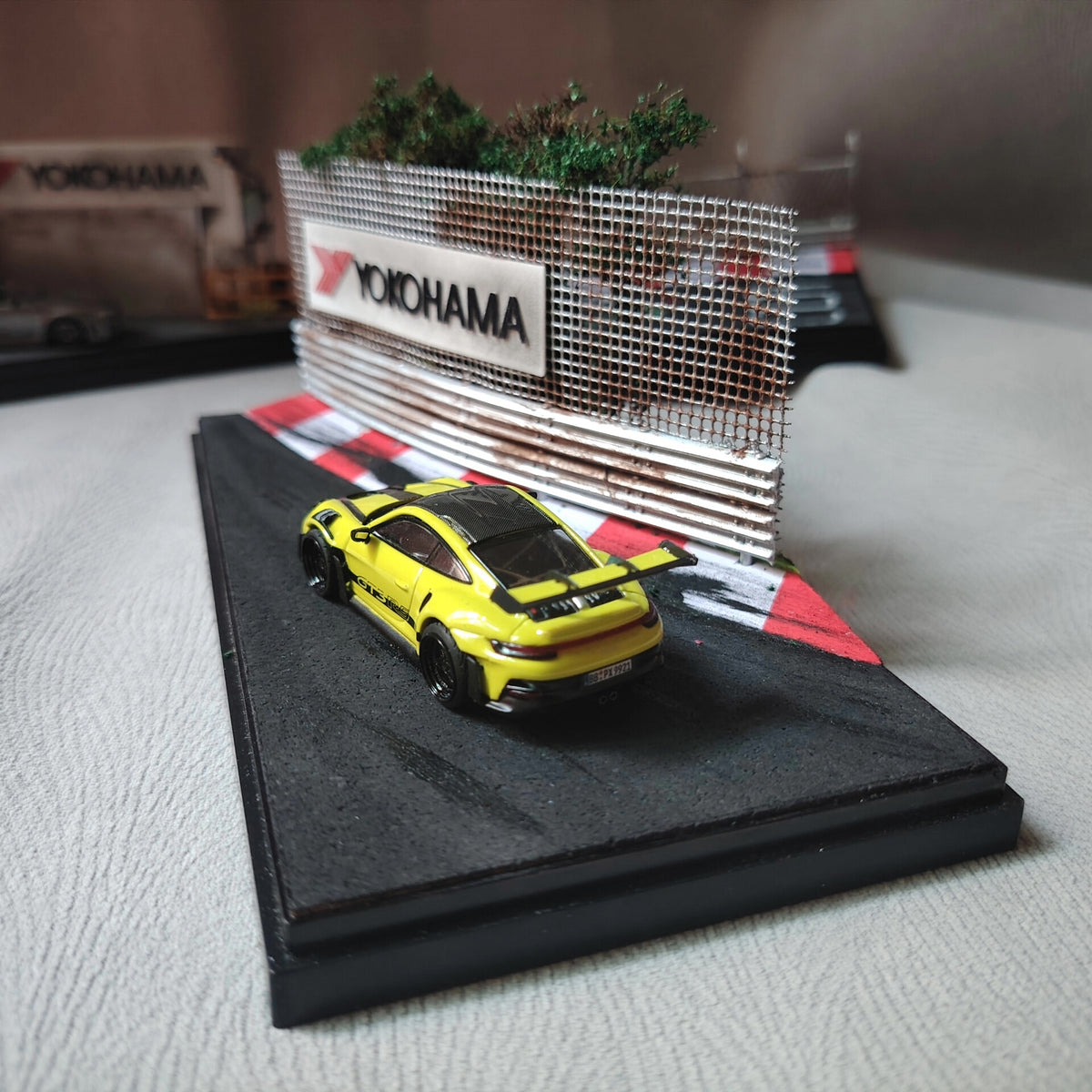 Diorama-Rennstrecke-Basis für Modellautos Maßstab 1:64