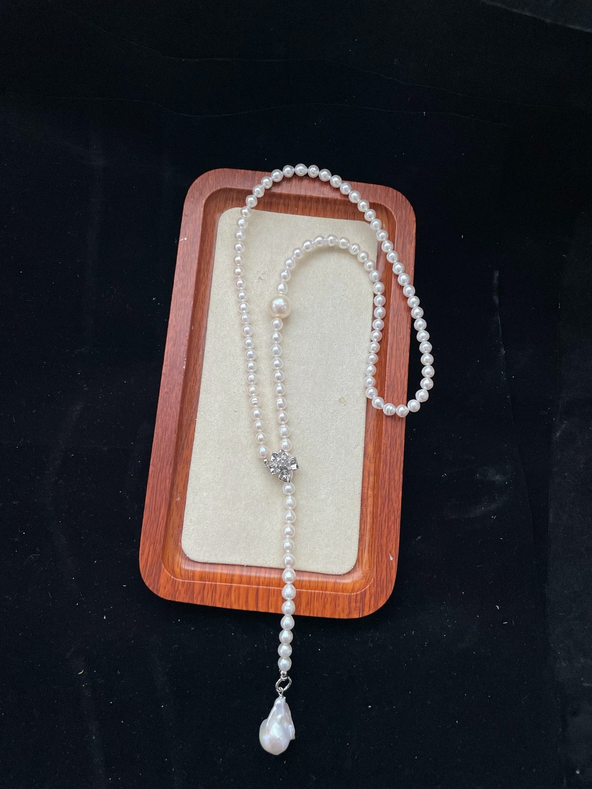 Collier Lariat en Perles Naturelles avec Pendentif Baroque