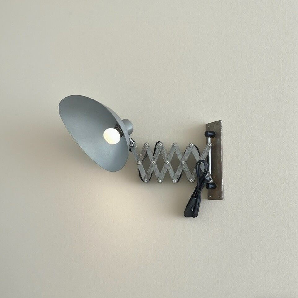 963313107984 - Image 1