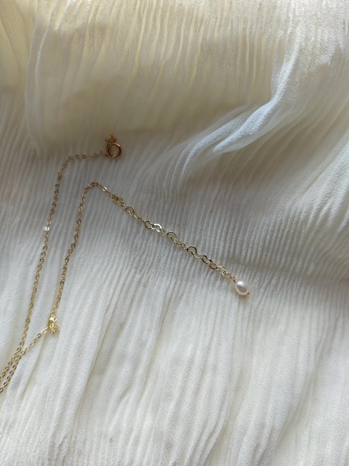 Collana con Perle d'Acqua Dolce e Rosa Oro 14K
