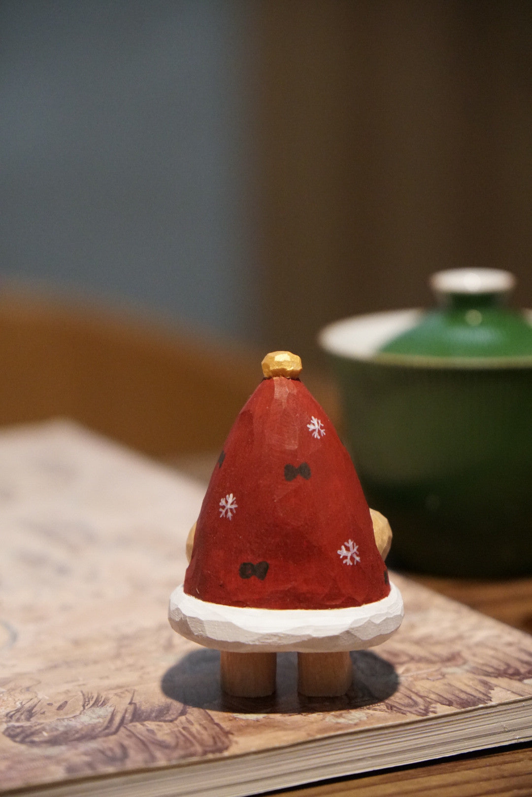 Hand-Carved Linden Wood Santa Hat Figure, 8 cm