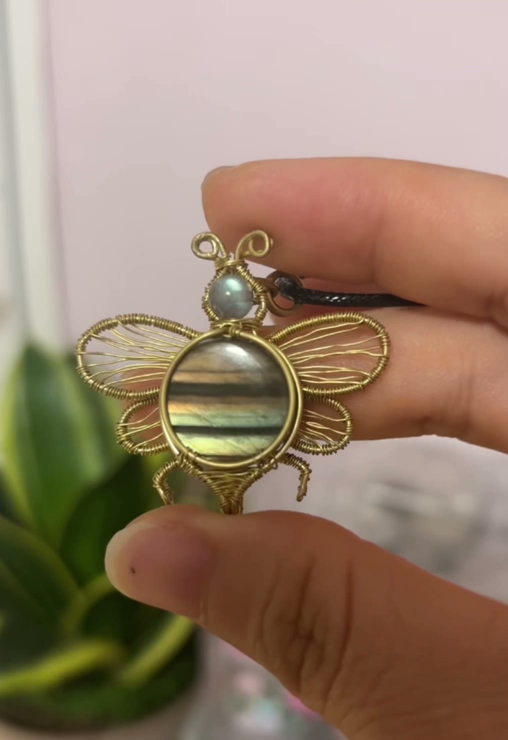 Handcrafted Wire Bee Necklace Labradorite