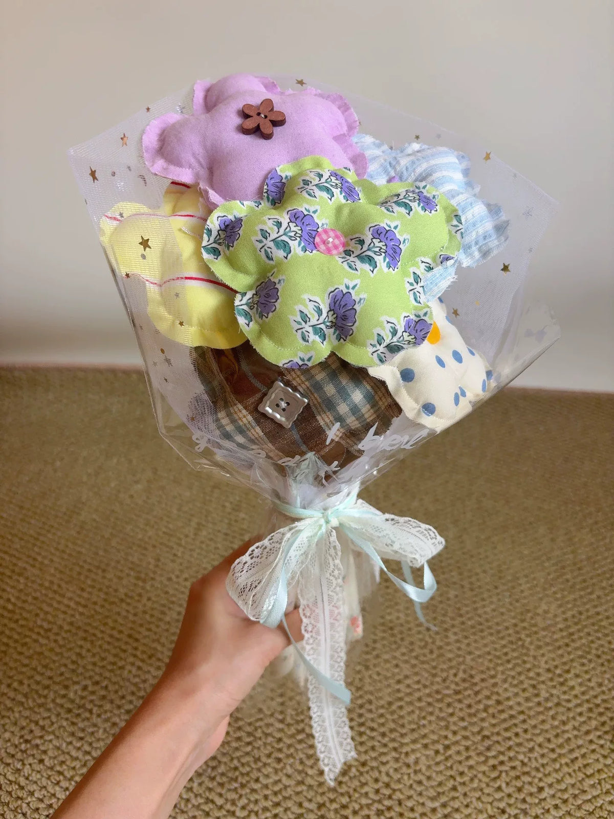 Bouquet di fiori di tessuto artigianale sei fiori