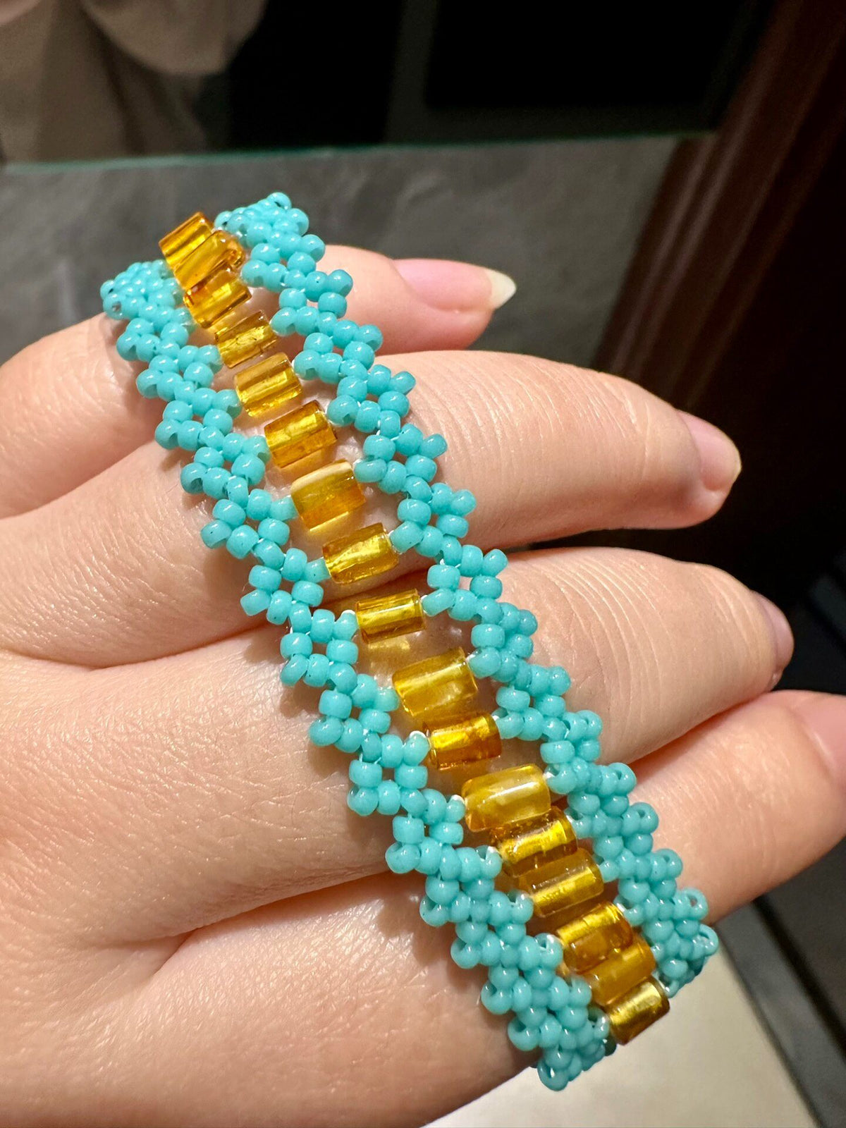 Armband mit natürlichen Bernstein-Röhrenperlen