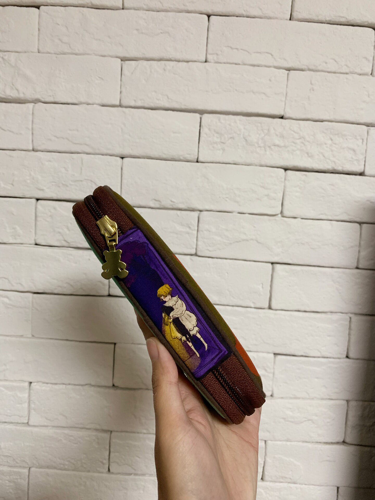 Capa de Armazenamento com Fecho e Seis Anéis