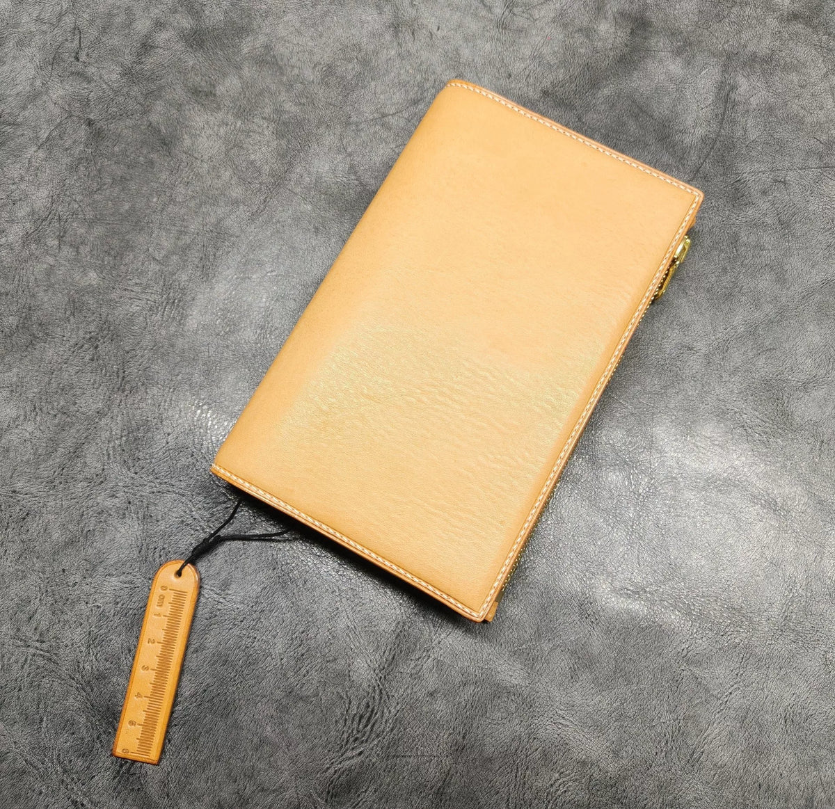 Couverture de classeur en cuir avec éclair format A6