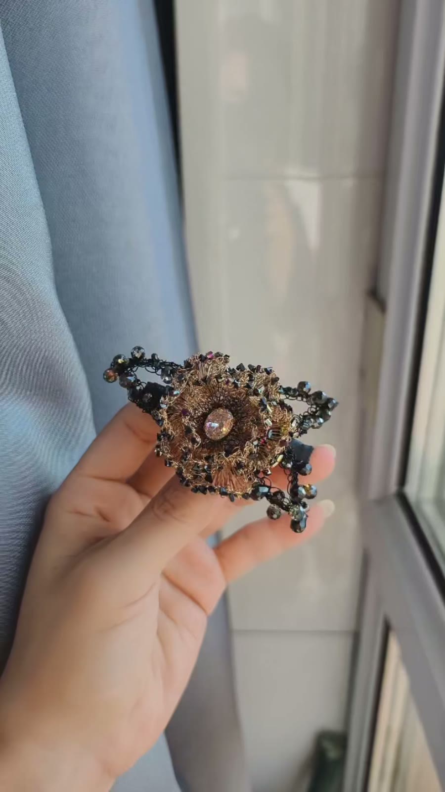 Camellia Wire Hair Clip with Rhinestone