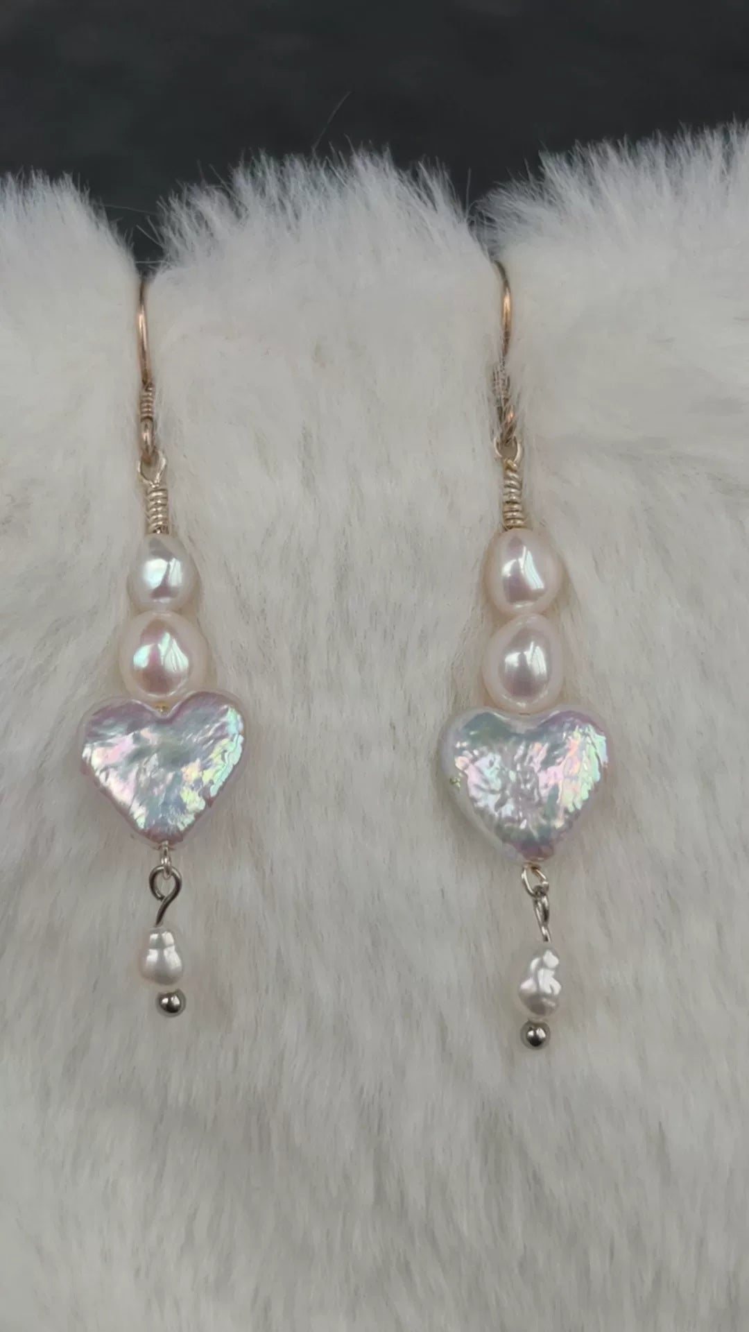 Pendientes de perlas de agua dulce en forma de corazón