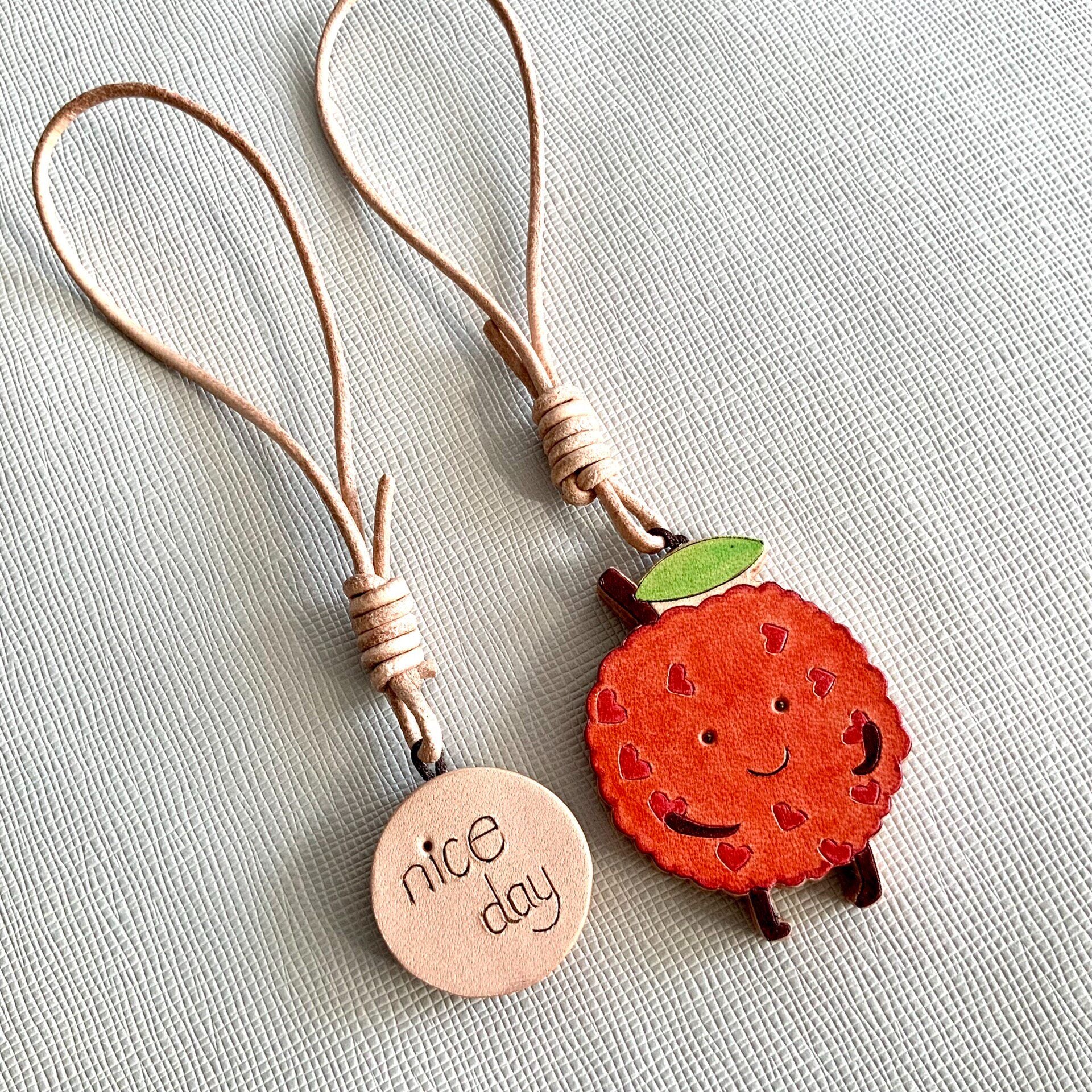 Lychee Leather Charm Set with "nice day" Disc