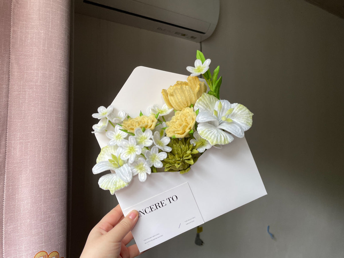 Twisted Cleaner Flower Bouquet White Yellow Green
