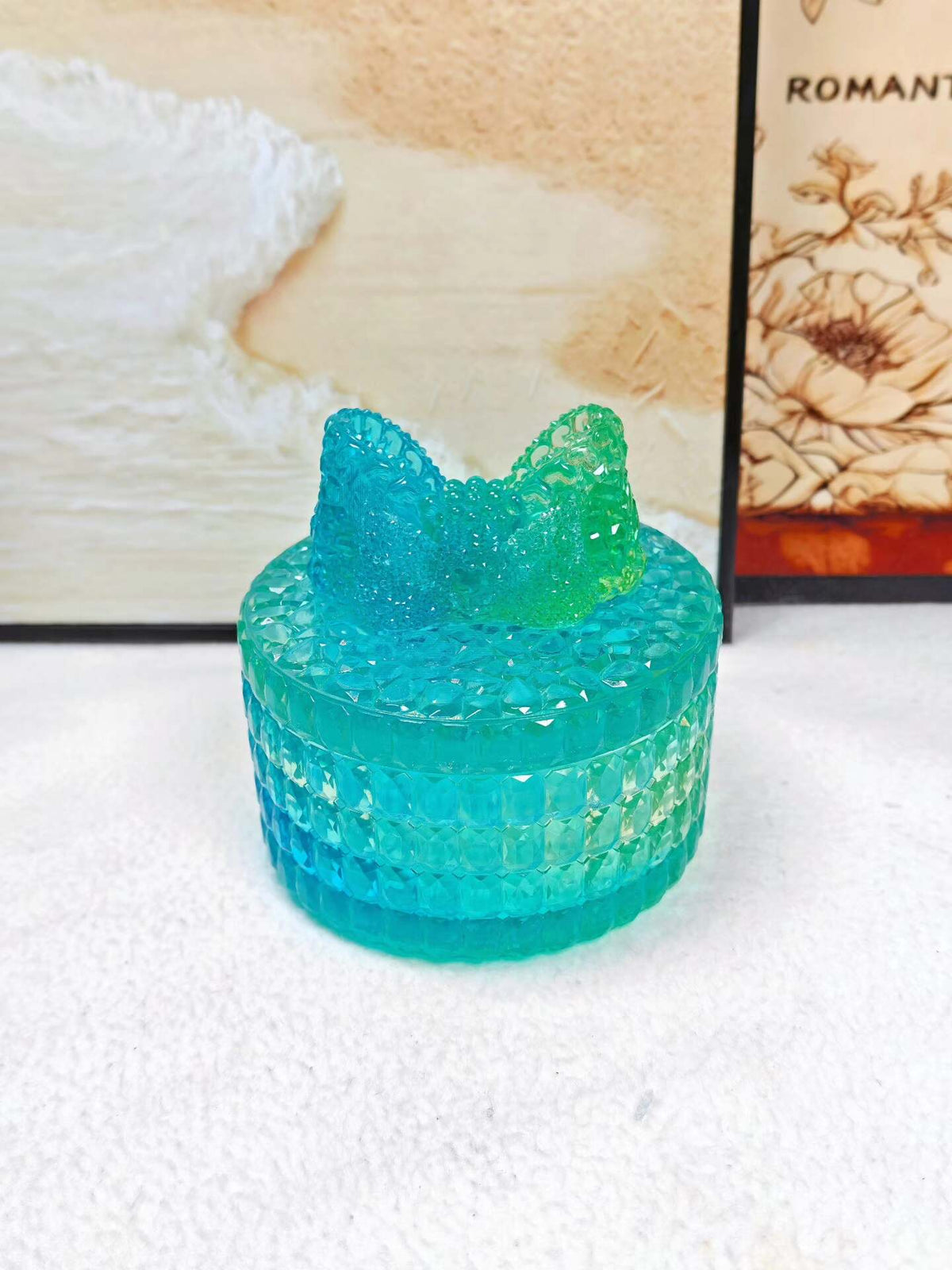 Blågrön förvarings-box i resin med rosettlock