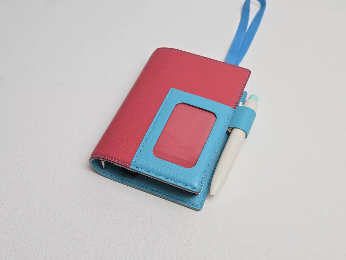 A7 Plannercover aus Genleder in Rosé und Santorini-Blau