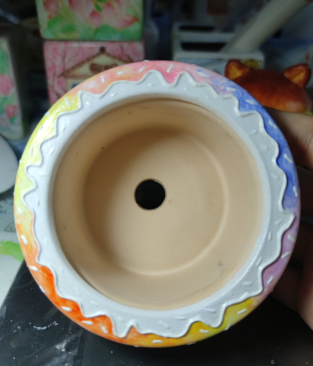 Vaso de Argila com Desenho de Doces para Suculentas