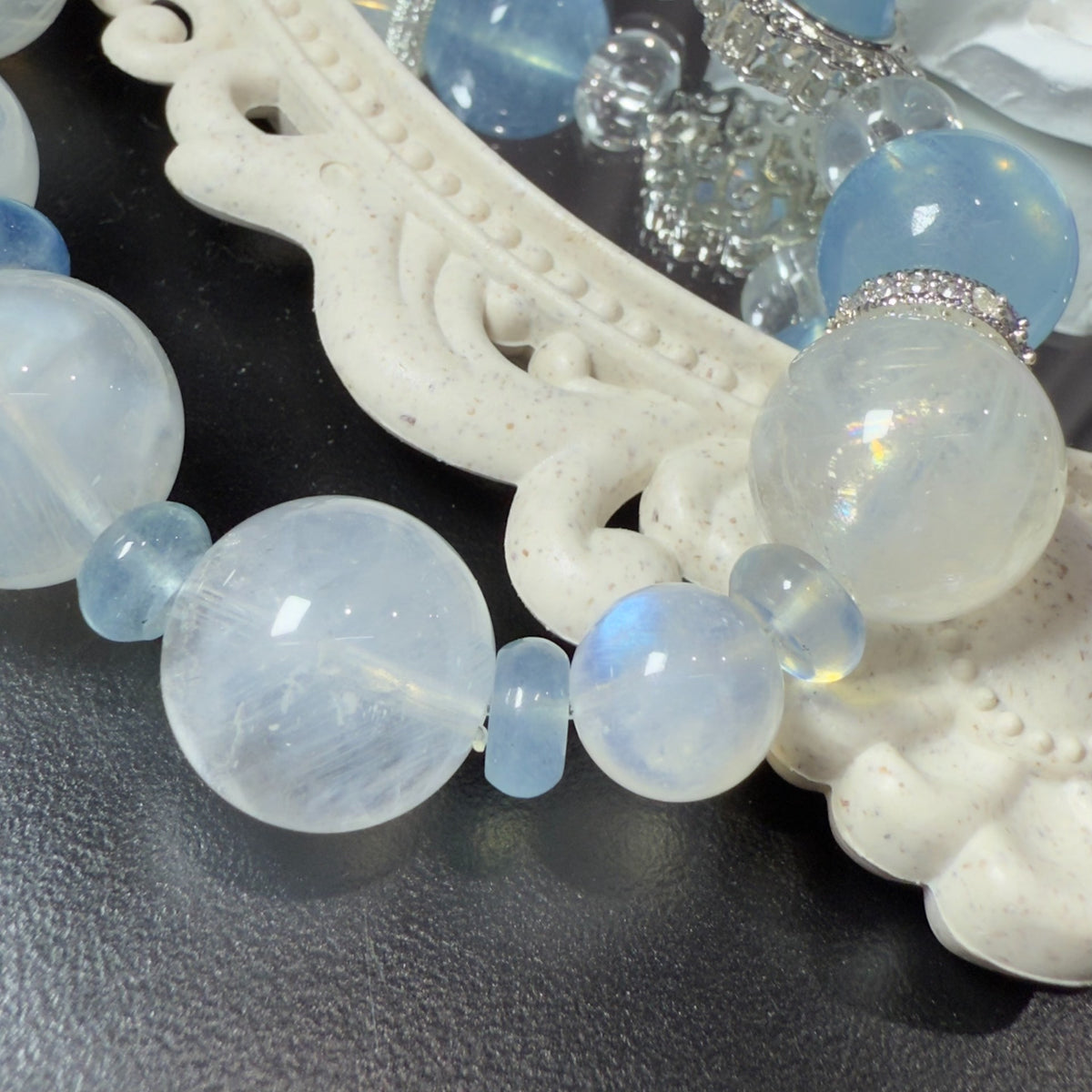 Pulsera de Cuentas de Piedras Naturales Azules Grandes