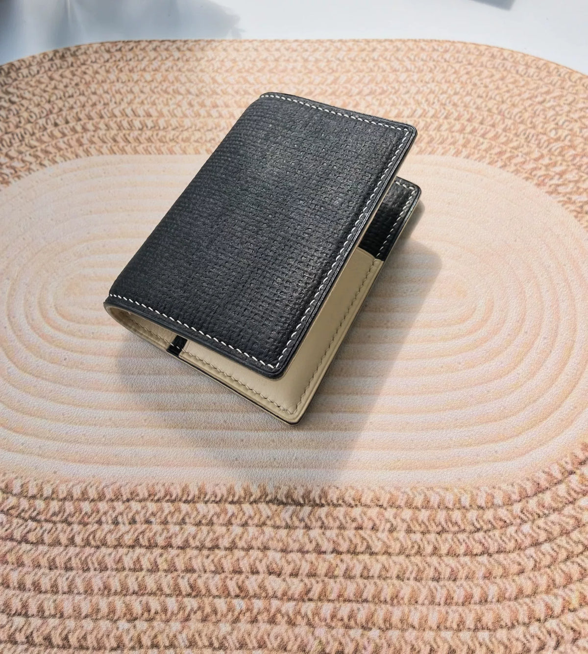 Schwarzer Leder-Sechs-Ring-Ordnercover