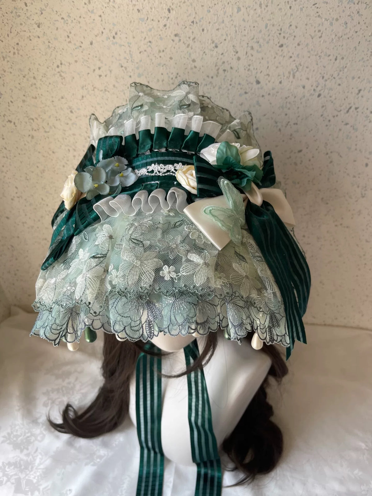 Gorro plano Lolita de encaje verde