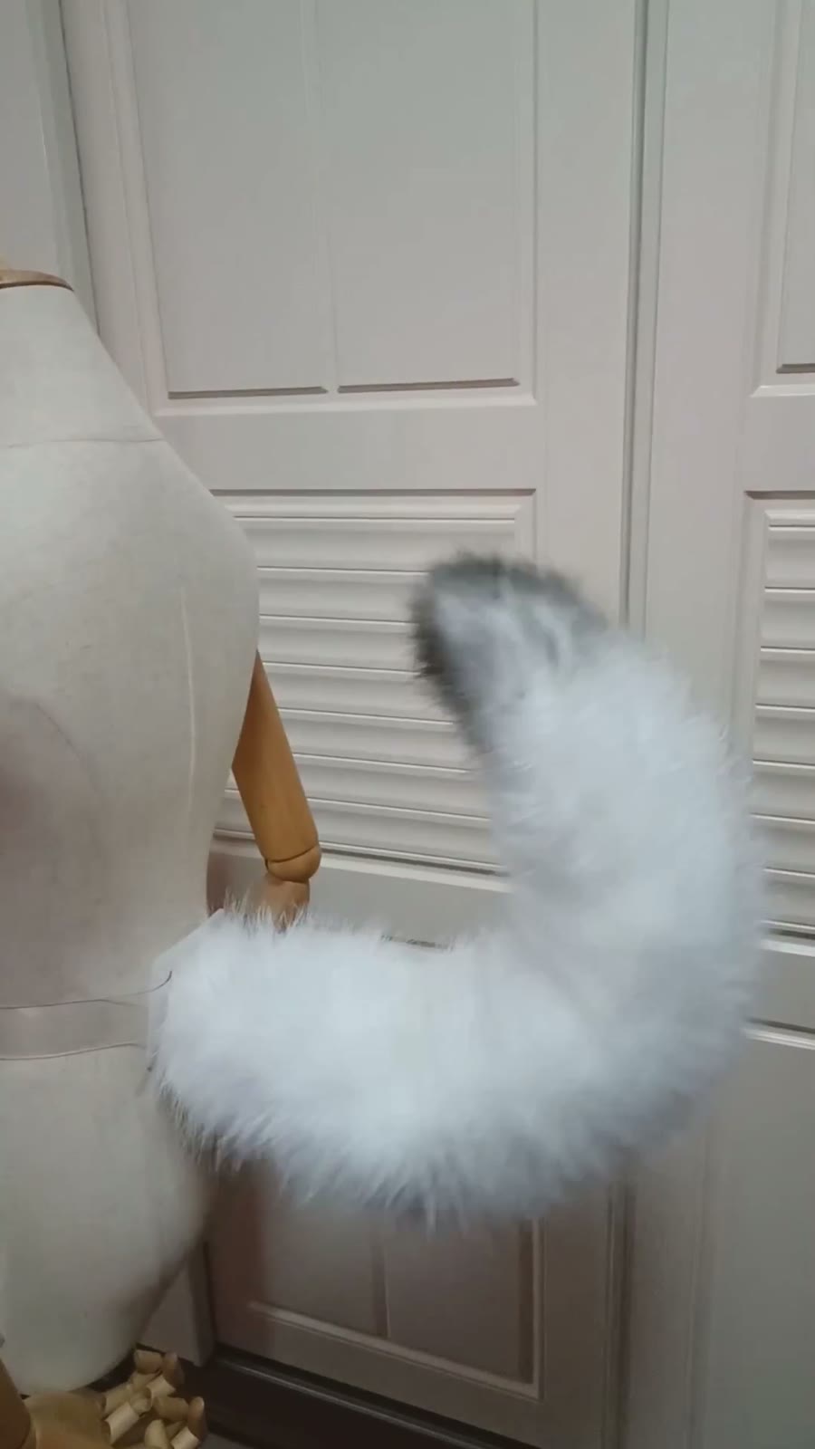 Queue animale motorisée pour cosplay
