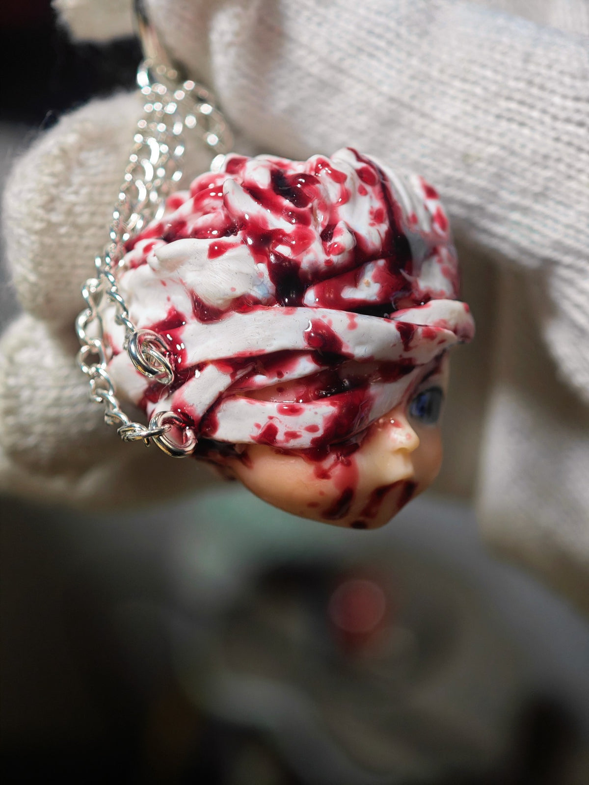 Jujutsu Kaisen Gojo Chibi Blood Pendant Keychain