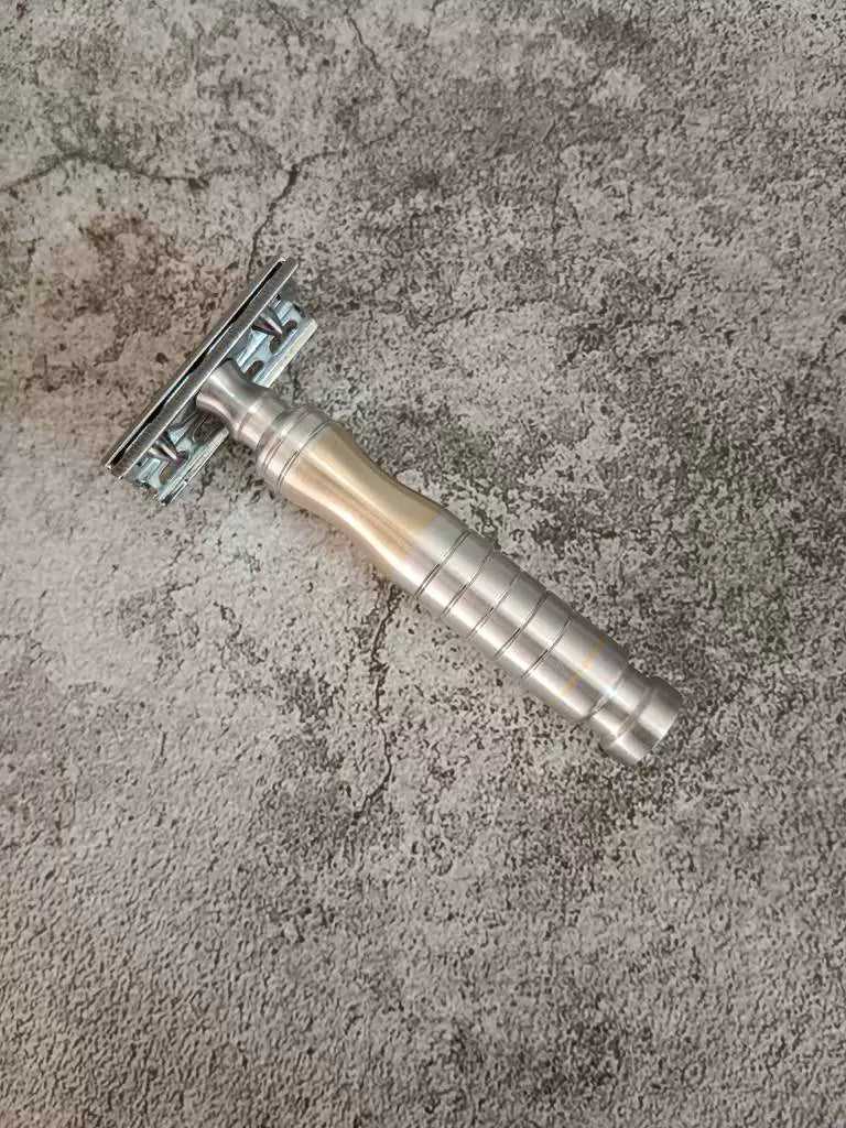 Handcrafted 7075 Aluminum Brass Safety Razor Handle