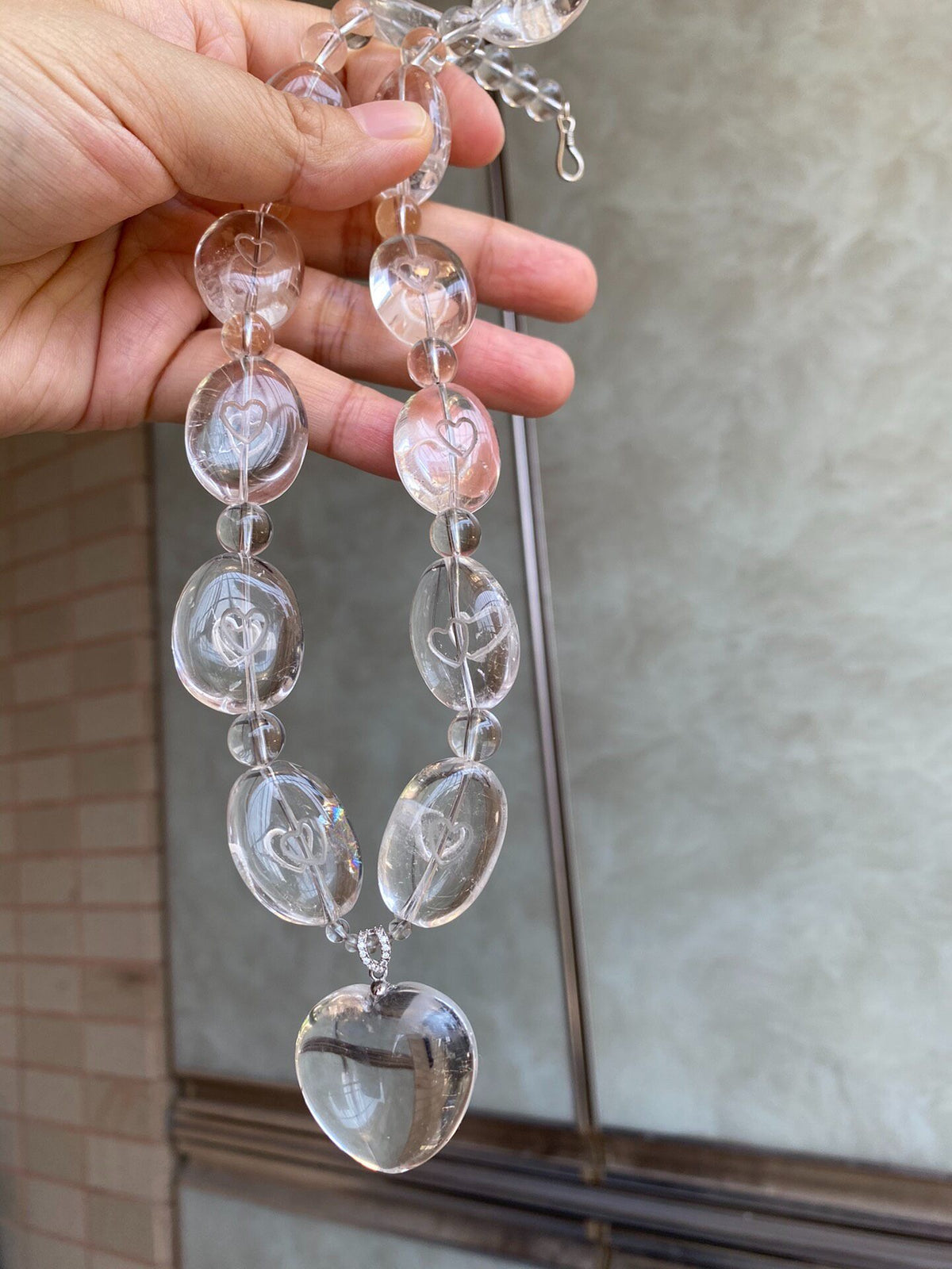 Collar con colgante de corazón de cristal blanco