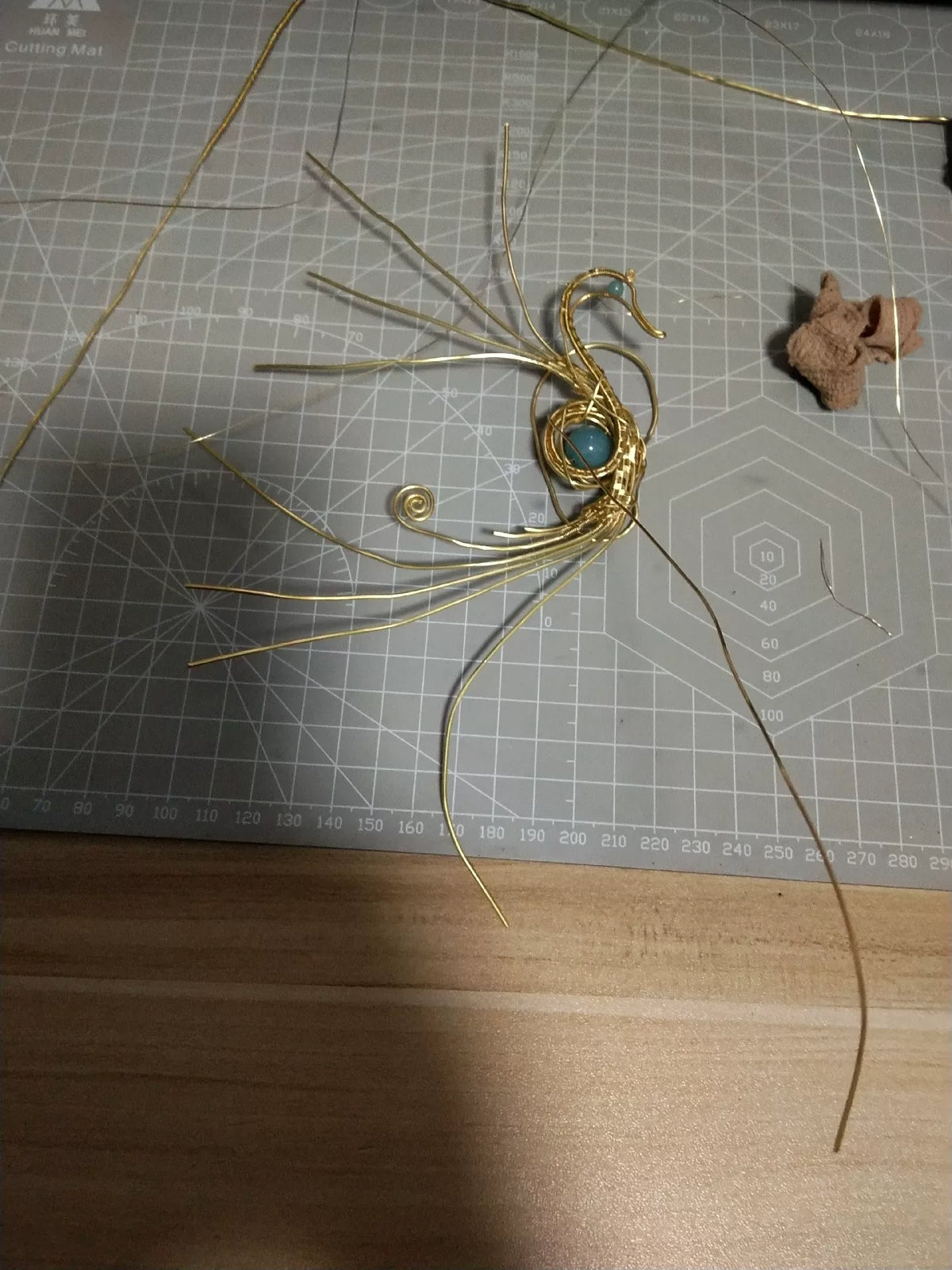 Ear Cuff in Ottone a Piume per Orecchio Destro