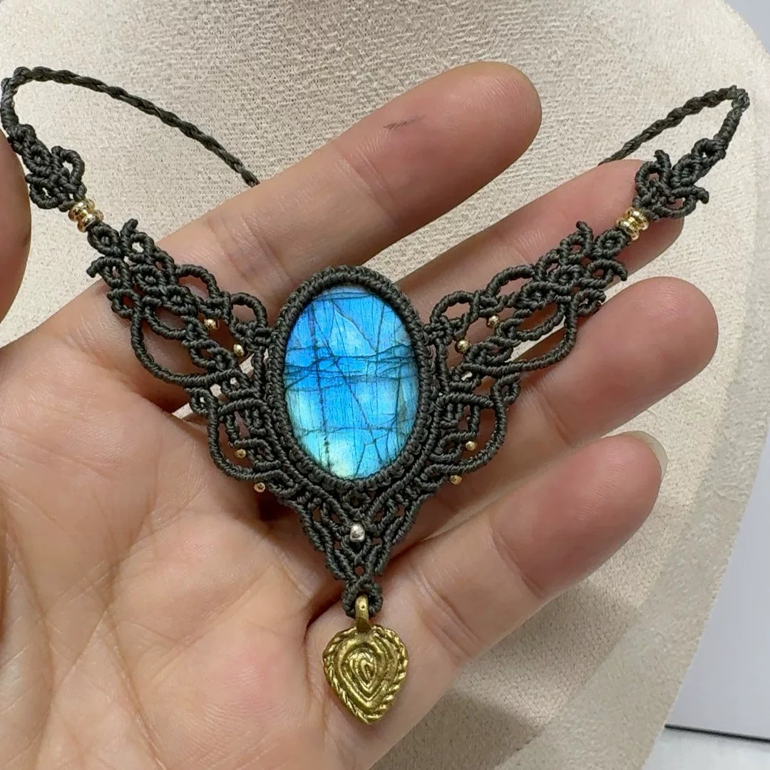 Collana in Macramé con Labradorite Artigianale